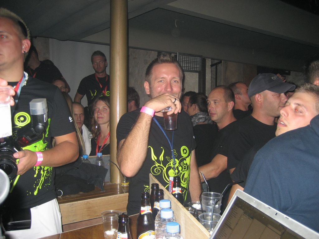i/Kranj/Absolvent08/07-BlackWhiteParty/absolvent 1934.jpg